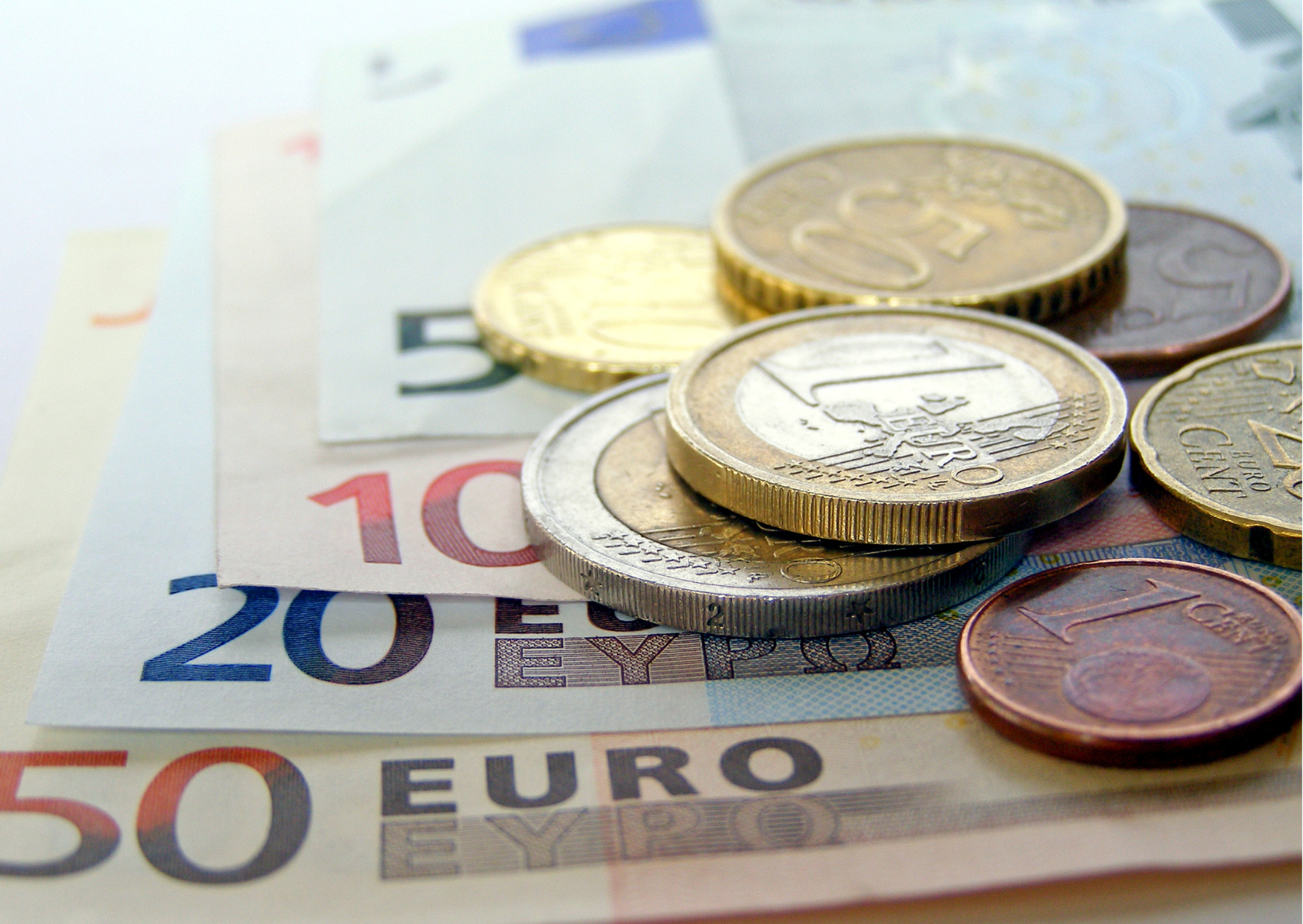 Hoe komt de bank aan geld